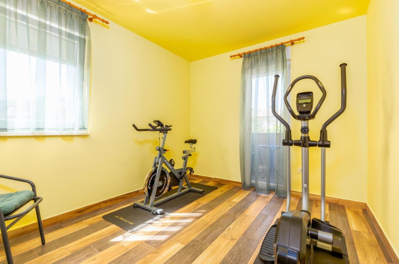 Apartmani Monte Póla Kültér fotó