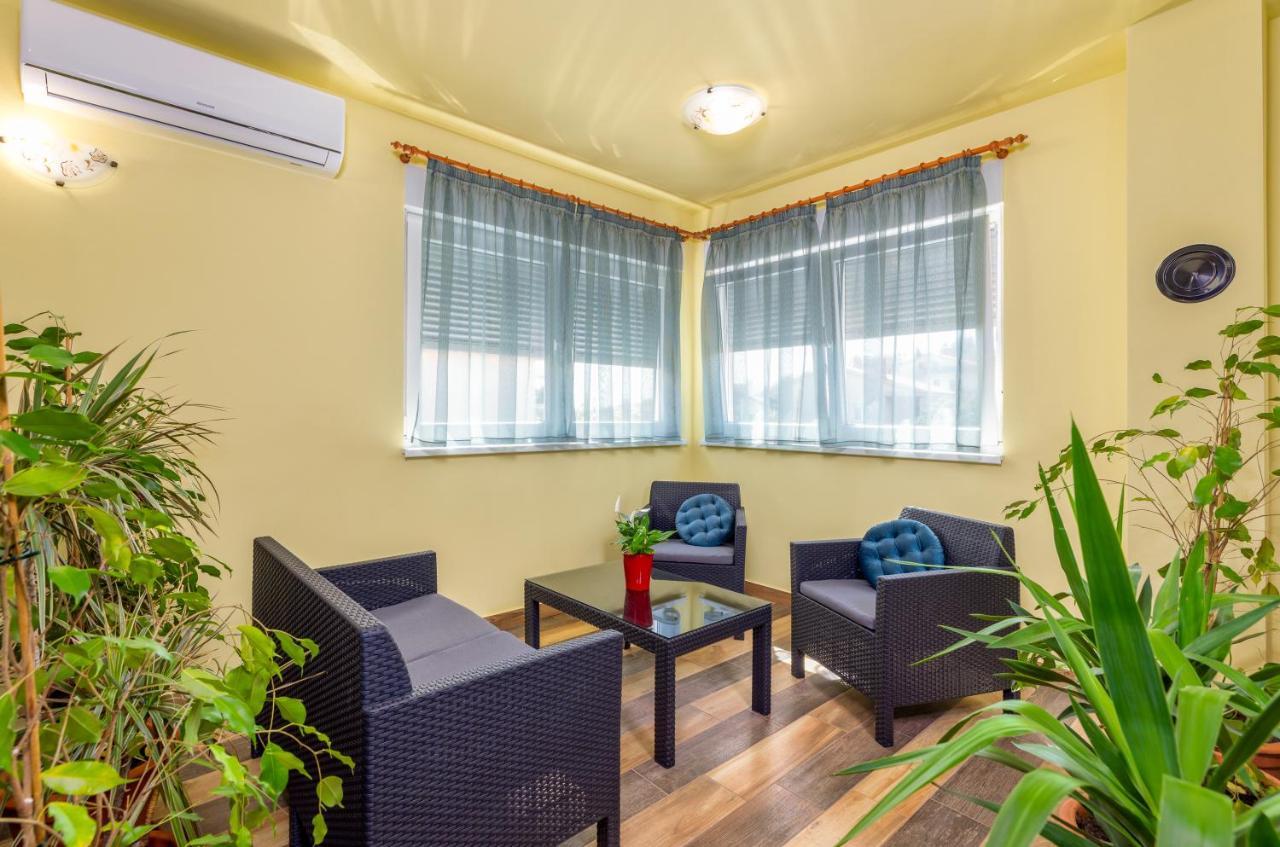 Apartmani Monte Póla Kültér fotó