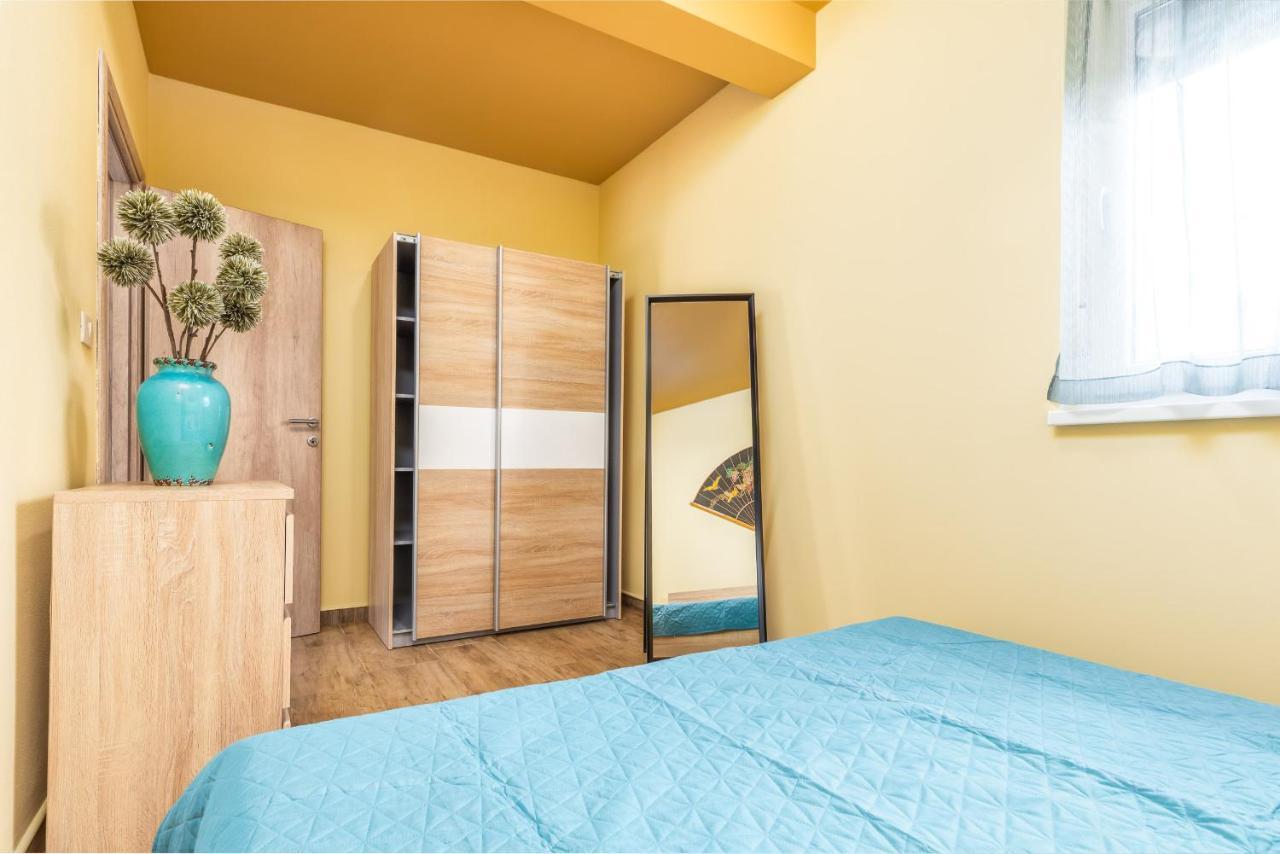 Apartmani Monte Póla Kültér fotó